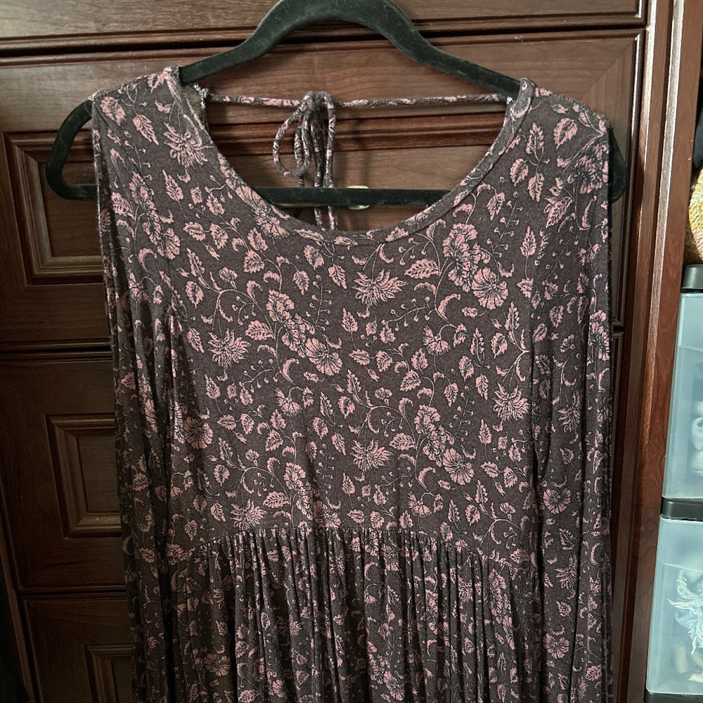 American Eagle Open Sleeve Bell Sleeve floral long sleeve top Small